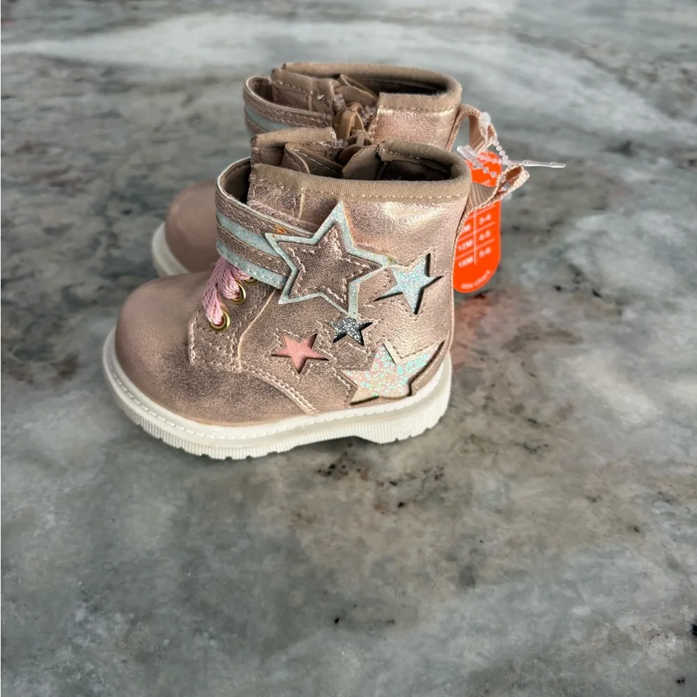 NWT Wonder Nation Baby Girl Star Combat Boots Size 2 (3 Months)